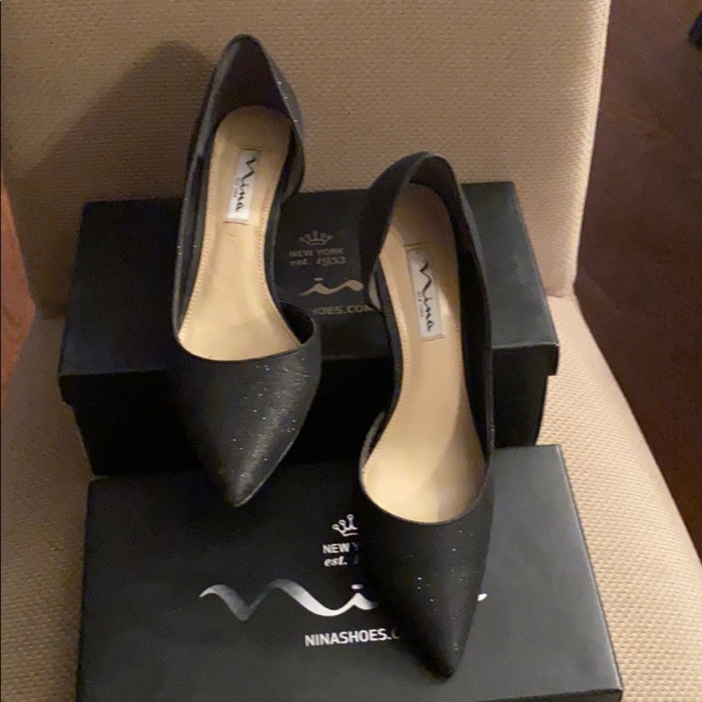 Nina Sparkle Black kitten heel pump